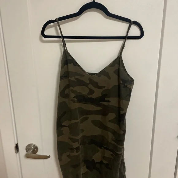 TNA DRESS - Picture 3 of 4